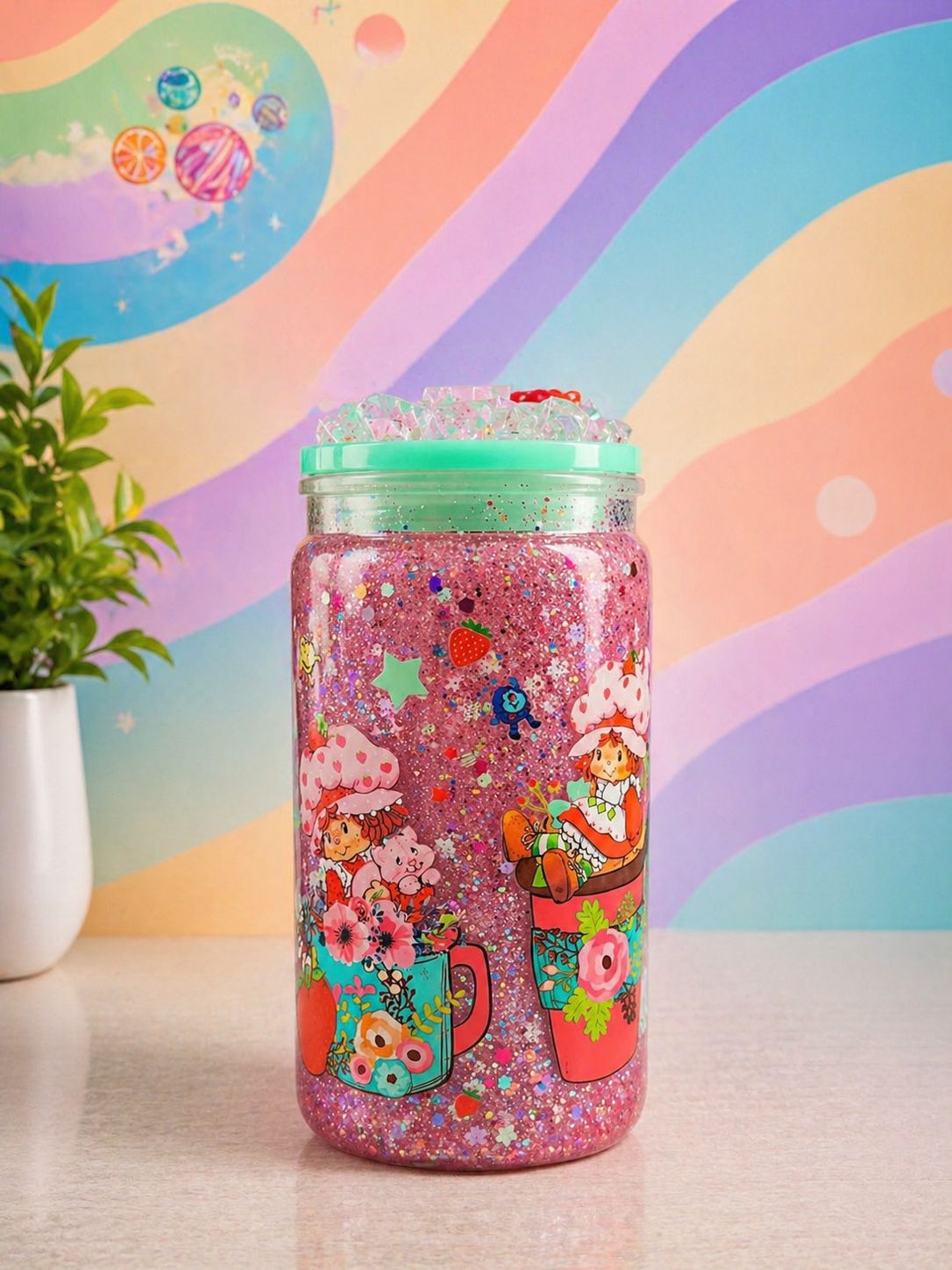 Strawberry Shortcake 16oz (Suspended glitter effect)